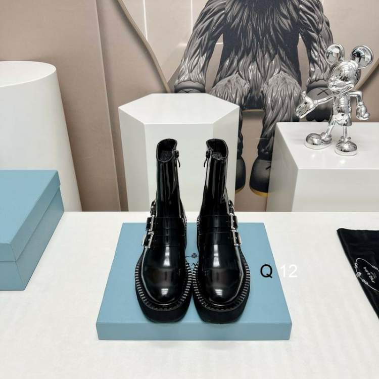 Picture of Prada Shoes _SKUPradasz35-403CJ080718860